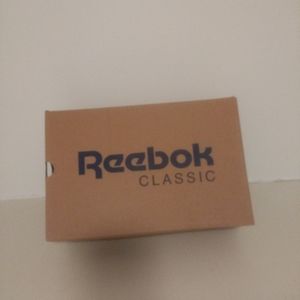 reebok shoe box